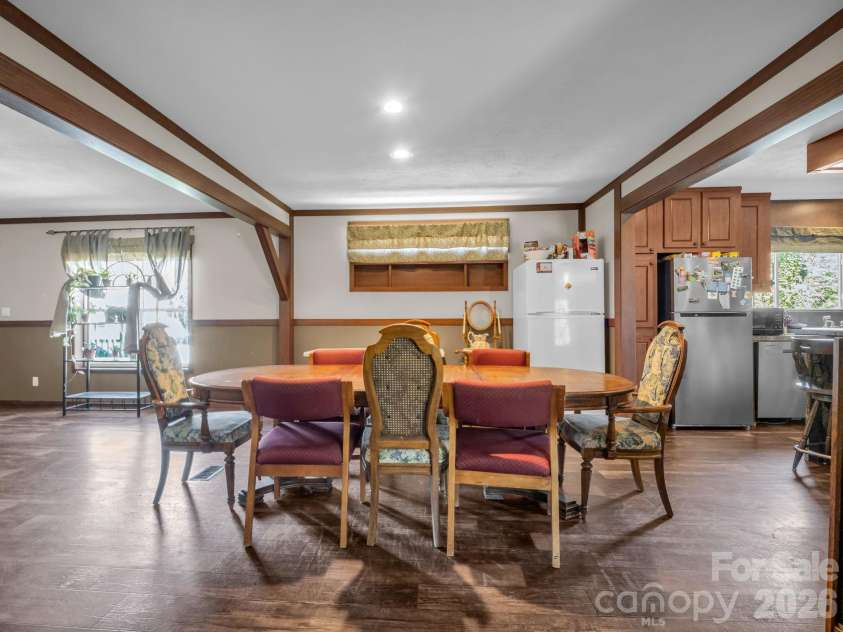 120 Quiet Stream Lane, Hendersonville, NC 28791.  MLS# CAR4360445, YatesRealty ID 9734. 