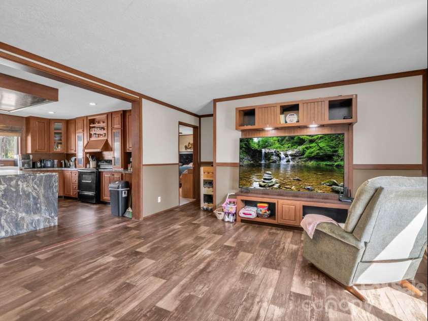 120 Quiet Stream Lane, Hendersonville, NC 28791.  MLS# CAR4360445, YatesRealty ID 9734. 