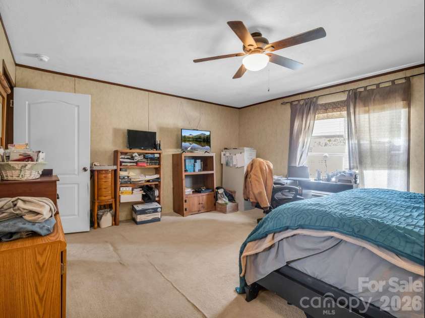 120 Quiet Stream Lane, Hendersonville, NC 28791.  MLS# CAR4360445, YatesRealty ID 9734. 