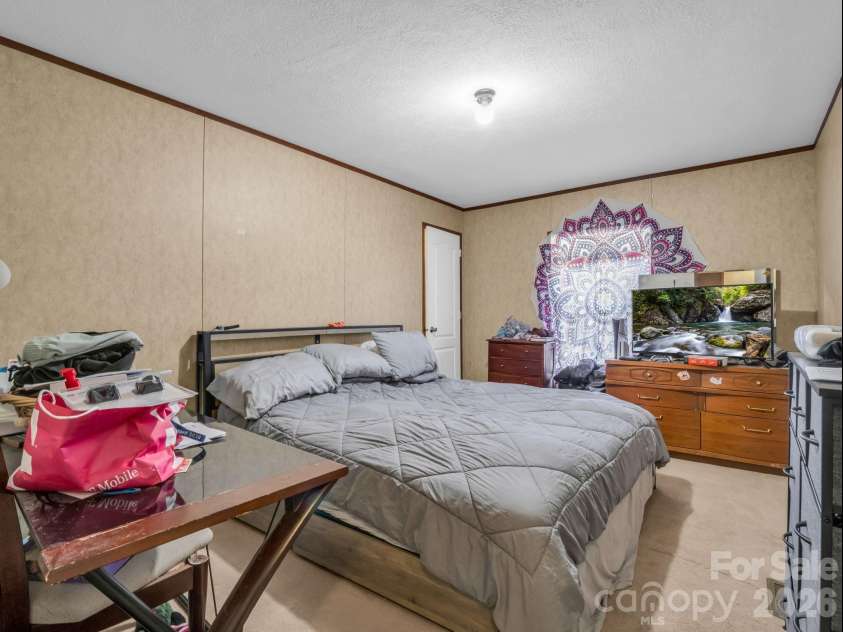 120 Quiet Stream Lane, Hendersonville, NC 28791.  MLS# CAR4360445, YatesRealty ID 9734. 