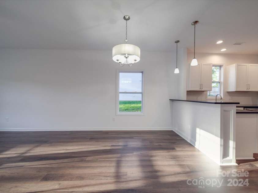 558 Geneva Circle, Gastonia, NC 28056.  MLS# CAR4186850, YatesRealty ID 9735. 