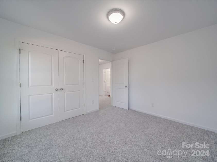 558 Geneva Circle, Gastonia, NC 28056.  MLS# CAR4186850, YatesRealty ID 9735. 