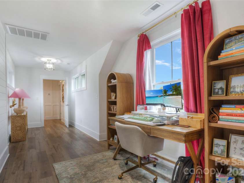 211 Killian Road, Stanley, NC 28164.  MLS# CAR4316871, YatesRealty ID 9737. 