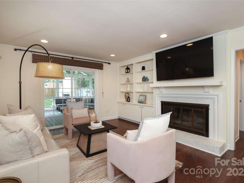 6036 Sharon Acres Road, Charlotte, NC 28210.  MLS# CAR4243092, YatesRealty ID 9738. 