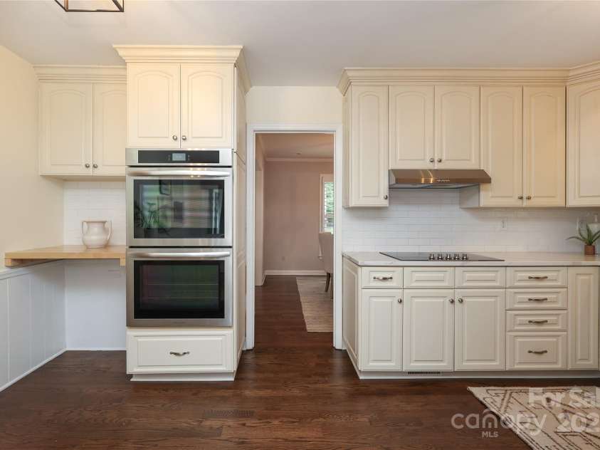 6036 Sharon Acres Road, Charlotte, NC 28210.  MLS# CAR4243092, YatesRealty ID 9738. 