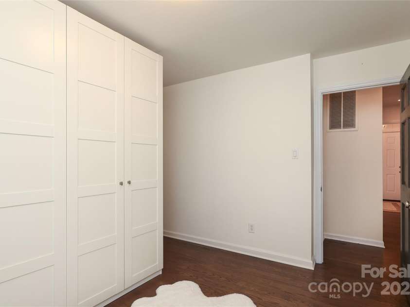 6036 Sharon Acres Road, Charlotte, NC 28210.  MLS# CAR4243092, YatesRealty ID 9738. 