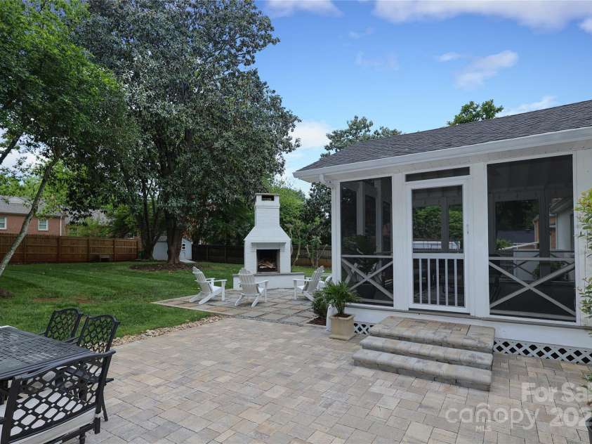 6036 Sharon Acres Road, Charlotte, NC 28210.  MLS# CAR4243092, YatesRealty ID 9738. 