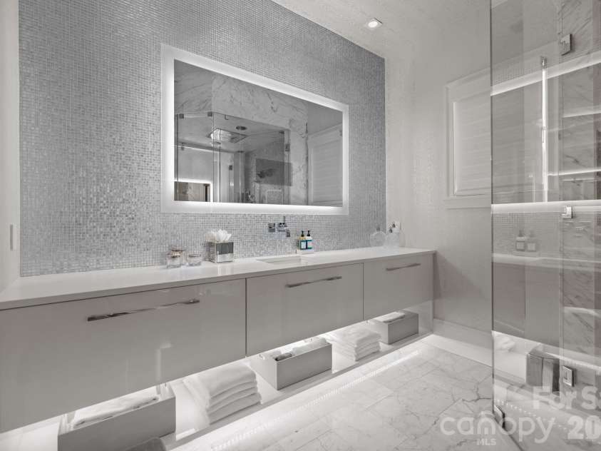 8417 Double Eagle Gate Way, Charlotte, NC 28210.  MLS# CAR4366283, YatesRealty ID 9738. 