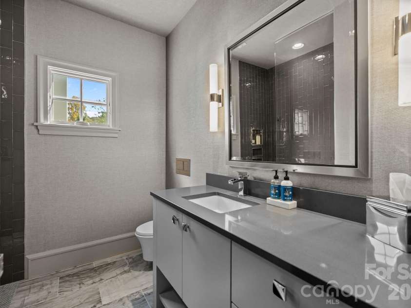 8417 Double Eagle Gate Way, Charlotte, NC 28210.  MLS# CAR4366283, YatesRealty ID 9738. 