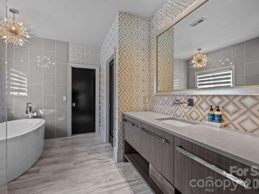 8417 Double Eagle Gate Way, Charlotte, NC 28210.  MLS# CAR4366283, YatesRealty ID 9738. 