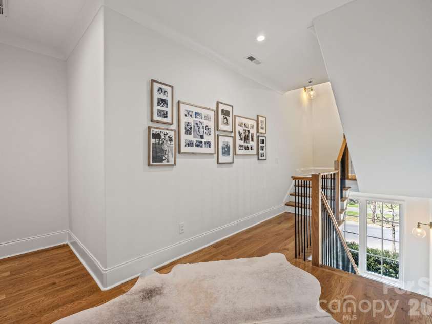 372 Hillside Avenue, Charlotte, NC 28209.  MLS# CAR4365456, YatesRealty ID 9739. 