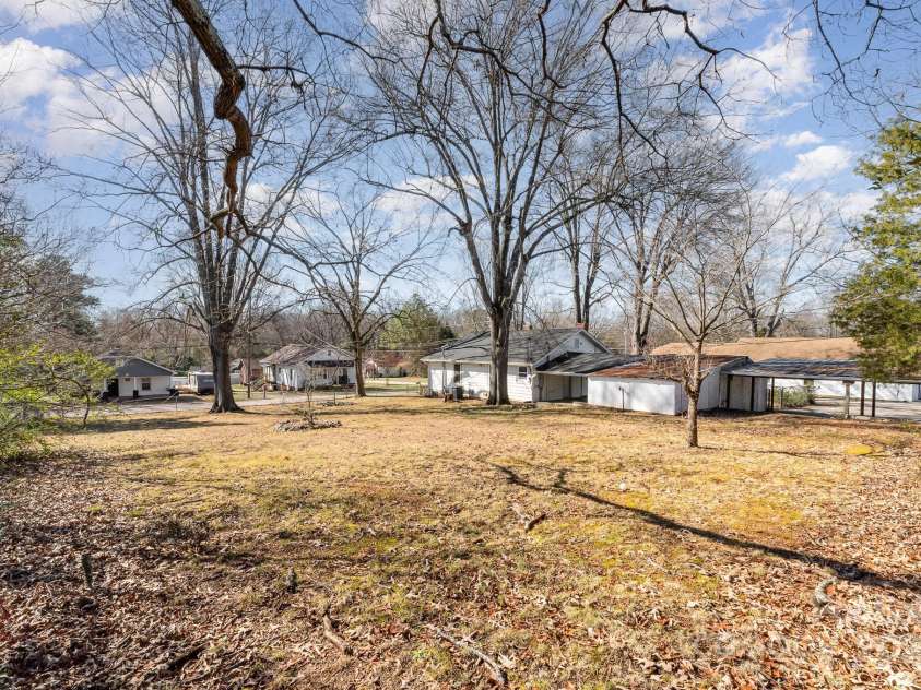 106 16th Street, Kannapolis, NC 28081.  MLS# CAR4223843, YatesRealty ID 974. Backyard