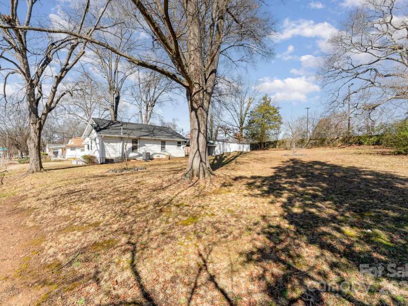 106 16th Street, Kannapolis, NC 28081.  MLS# CAR4223843, YatesRealty ID 974. Backyard