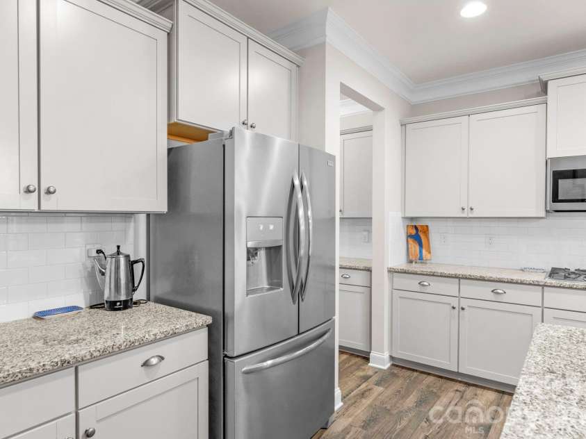 236 Robinwood Lane, Lake Wylie, SC 29710.  MLS# CAR4276831, YatesRealty ID 9740. 