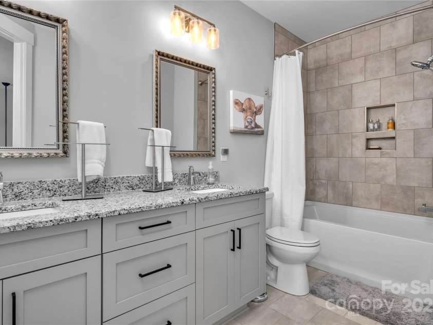 129 Ryleigh Dan Place, Mooresville, NC 28115.  MLS# CAR4222614, YatesRealty ID 9741. Full Bathroom