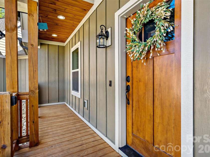 207 Lake Crest Drive, Nebo, NC 28761.  MLS# CAR4365353, YatesRealty ID 9741. 
