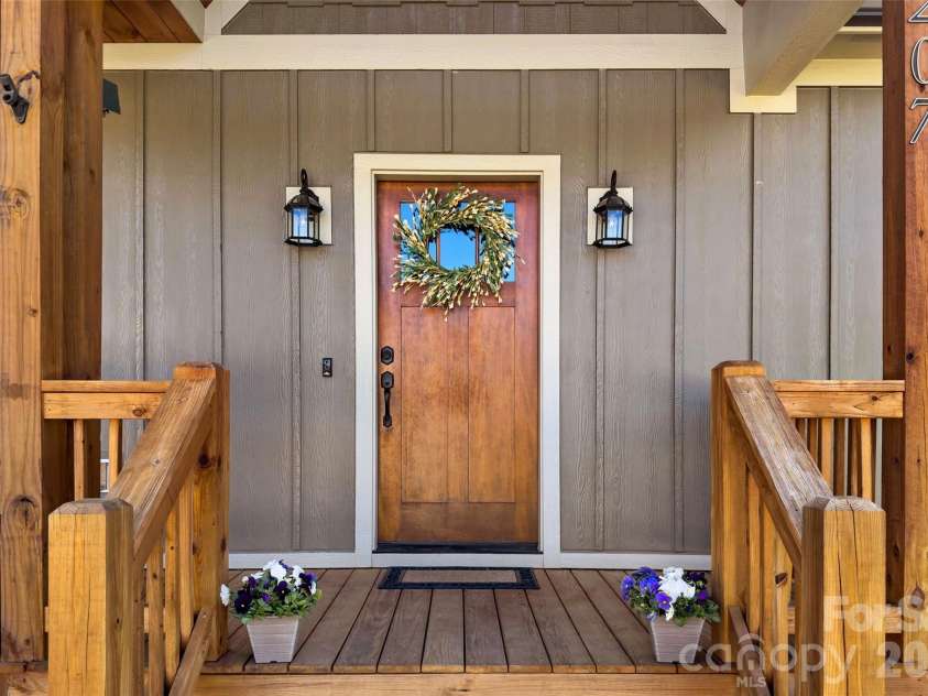 207 Lake Crest Drive, Nebo, NC 28761.  MLS# CAR4365353, YatesRealty ID 9741. 