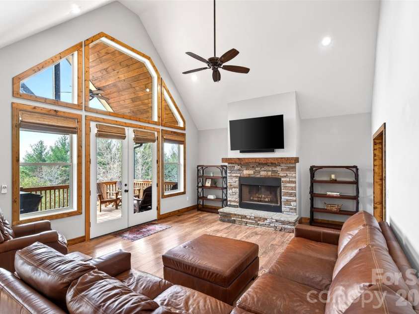 207 Lake Crest Drive, Nebo, NC 28761.  MLS# CAR4365353, YatesRealty ID 9741. 