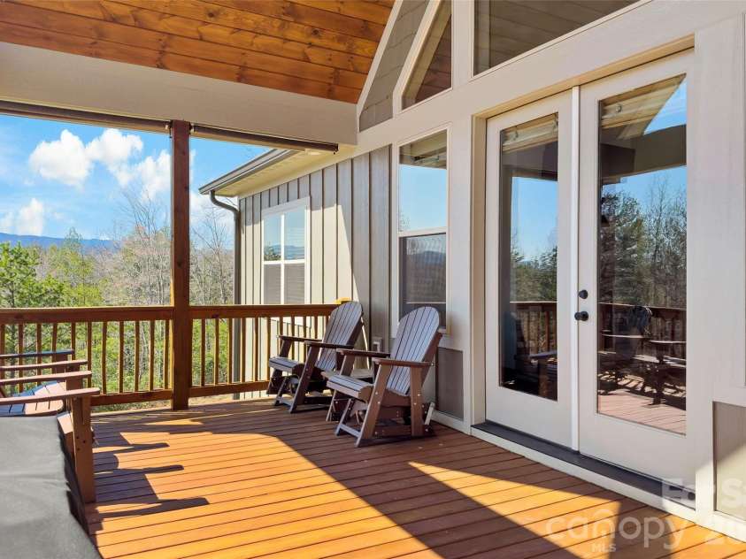 207 Lake Crest Drive, Nebo, NC 28761.  MLS# CAR4365353, YatesRealty ID 9741. 