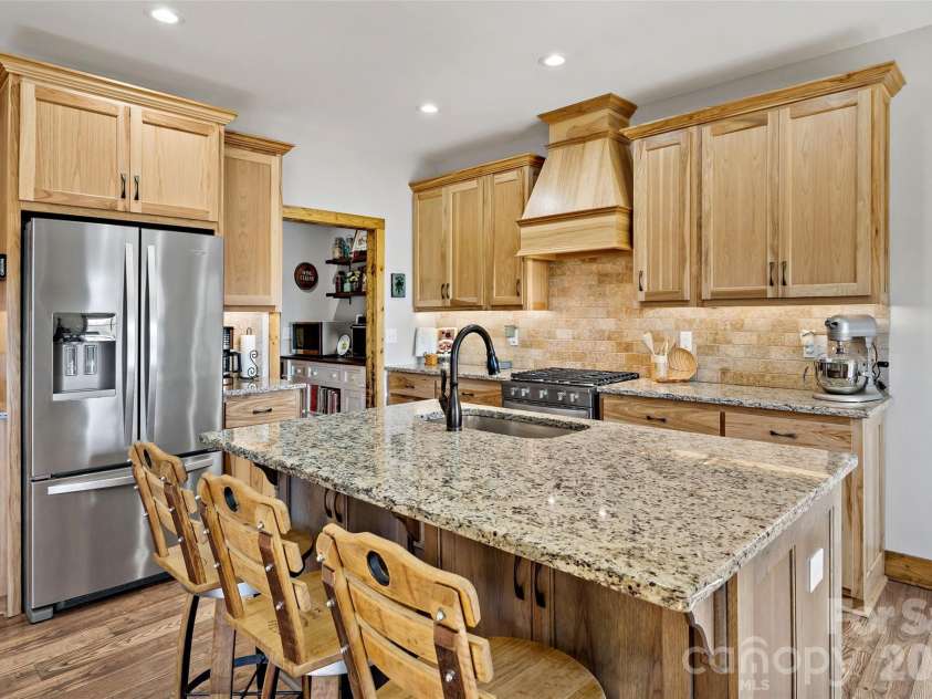 207 Lake Crest Drive, Nebo, NC 28761.  MLS# CAR4365353, YatesRealty ID 9741. 