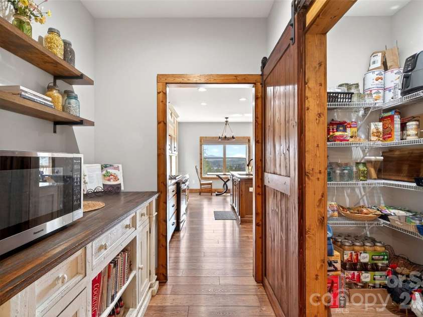 207 Lake Crest Drive, Nebo, NC 28761.  MLS# CAR4365353, YatesRealty ID 9741. 
