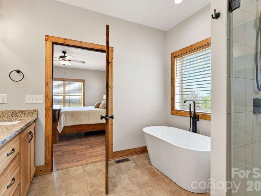 207 Lake Crest Drive, Nebo, NC 28761.  MLS# CAR4365353, YatesRealty ID 9741. 