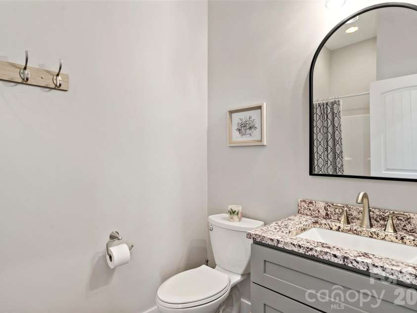 207 Lake Crest Drive, Nebo, NC 28761.  MLS# CAR4365353, YatesRealty ID 9741. 