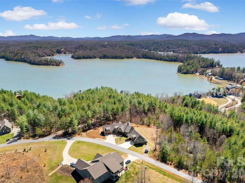 207 Lake Crest Drive, Nebo, NC 28761.  MLS# CAR4365353, YatesRealty ID 9741. 