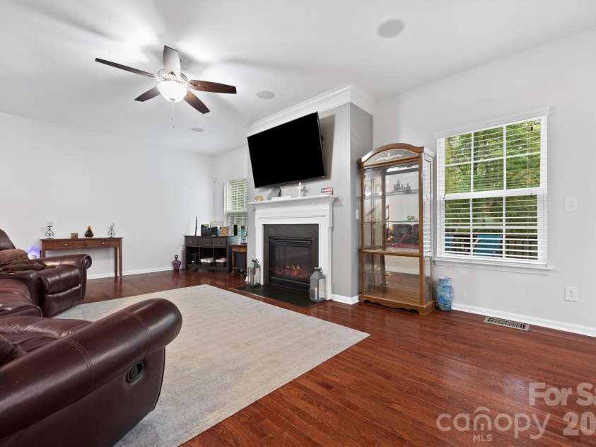 4237 Little Fork Cove Road, Denver, NC 28037.  MLS# CAR4311413, YatesRealty ID 9745. 