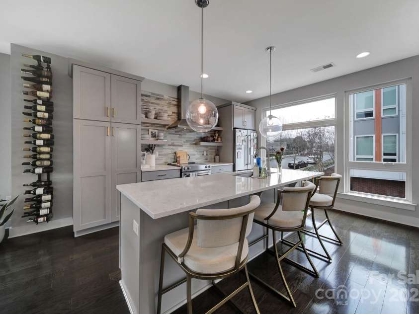 107 Poindexter Drive, Charlotte, NC 28203.  MLS# CAR4226700, YatesRealty ID 9746. 