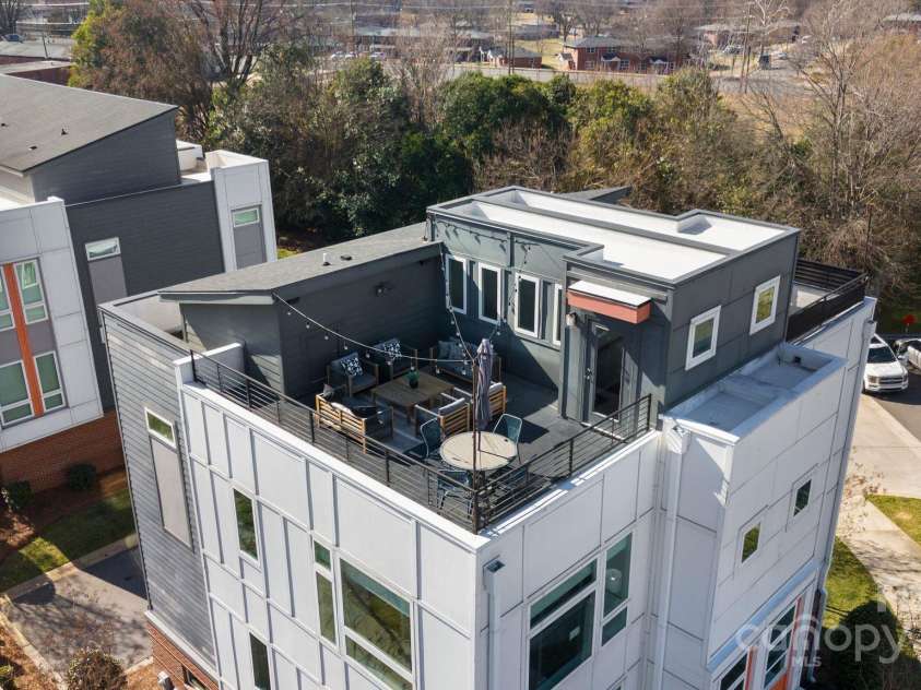 107 Poindexter Drive, Charlotte, NC 28203.  MLS# CAR4226700, YatesRealty ID 9746. 