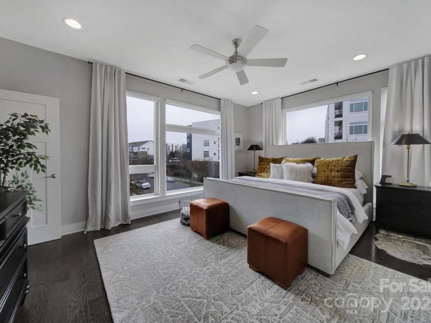 107 Poindexter Drive, Charlotte, NC 28203.  MLS# CAR4226700, YatesRealty ID 9746. Primary bedroom.