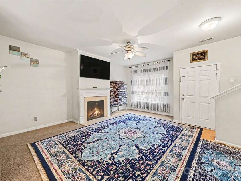5767 Bent Creek Circle, Charlotte, NC 28227.  MLS# CAR4349388, YatesRealty ID 9746. 