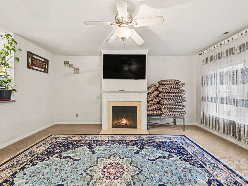 5767 Bent Creek Circle, Charlotte, NC 28227.  MLS# CAR4349388, YatesRealty ID 9746. 