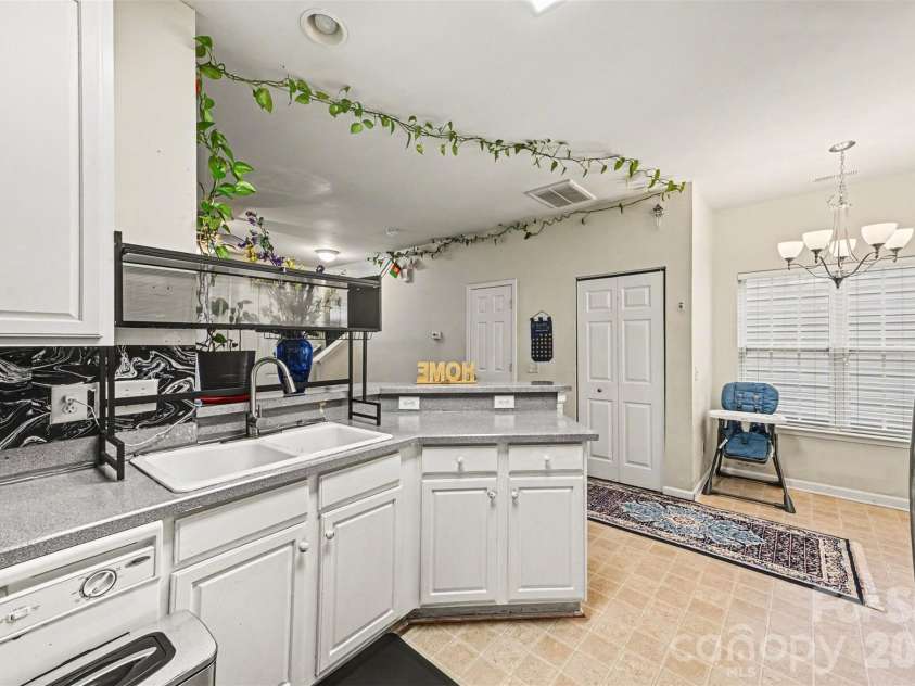 5767 Bent Creek Circle, Charlotte, NC 28227.  MLS# CAR4349388, YatesRealty ID 9746. 
