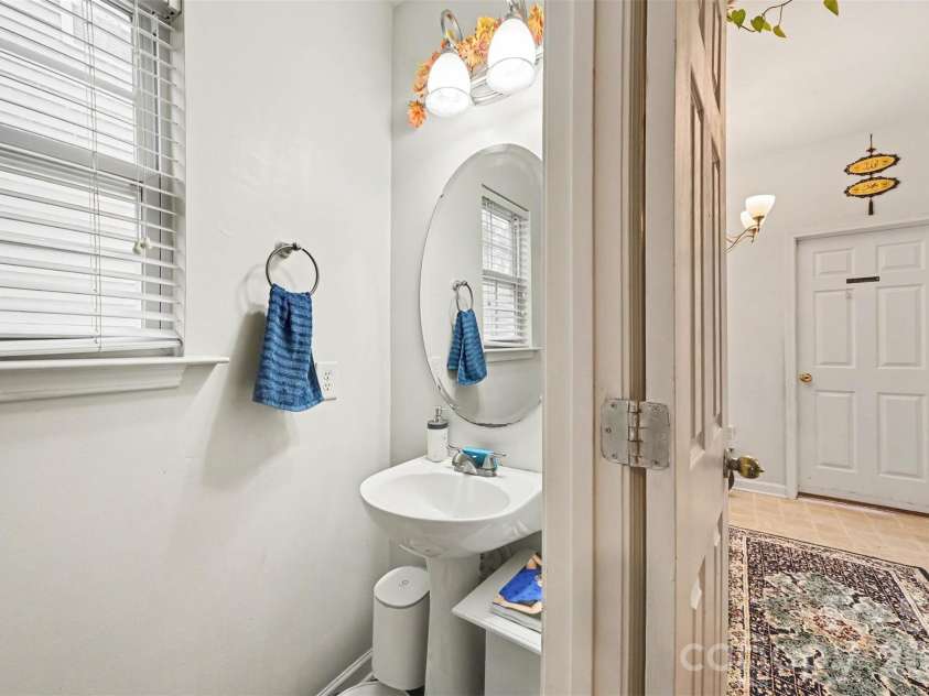 5767 Bent Creek Circle, Charlotte, NC 28227.  MLS# CAR4349388, YatesRealty ID 9746. 