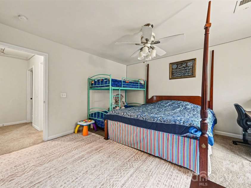 5767 Bent Creek Circle, Charlotte, NC 28227.  MLS# CAR4349388, YatesRealty ID 9746. 