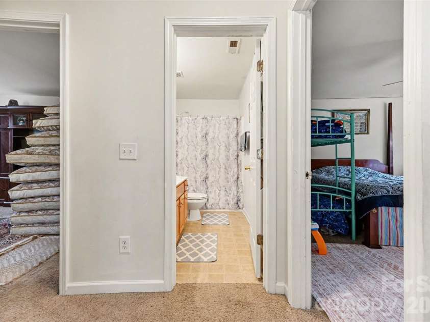 5767 Bent Creek Circle, Charlotte, NC 28227.  MLS# CAR4349388, YatesRealty ID 9746. 