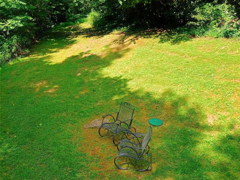 48 Buck Ridge Road, Fairview, NC 28730.  MLS# CAR4290270, YatesRealty ID 9748. 