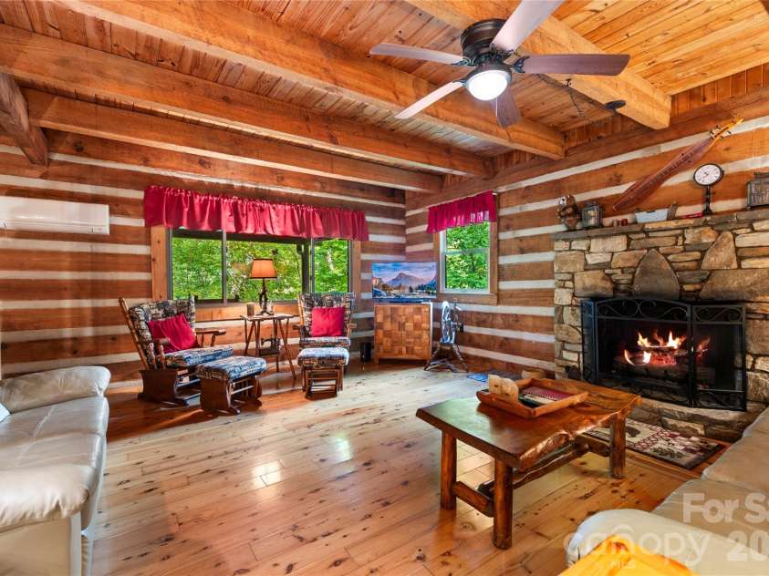 48 Buck Ridge Road, Fairview, NC 28730.  MLS# CAR4290270, YatesRealty ID 9748. 
