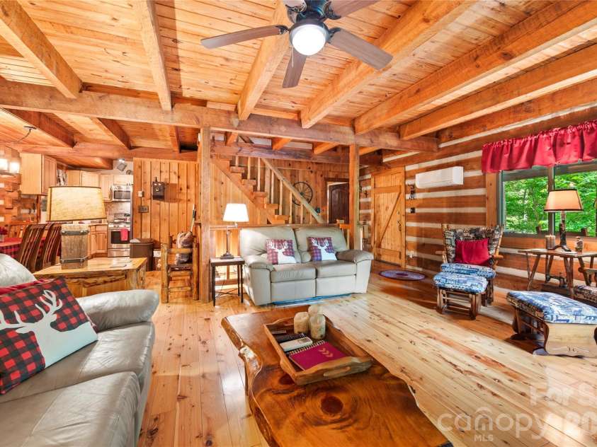 48 Buck Ridge Road, Fairview, NC 28730.  MLS# CAR4290270, YatesRealty ID 9748. 