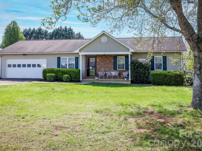 229 Drumstand Road, Stony Point, NC 28678.  MLS# CAR4363883, YatesRealty ID 9749. 