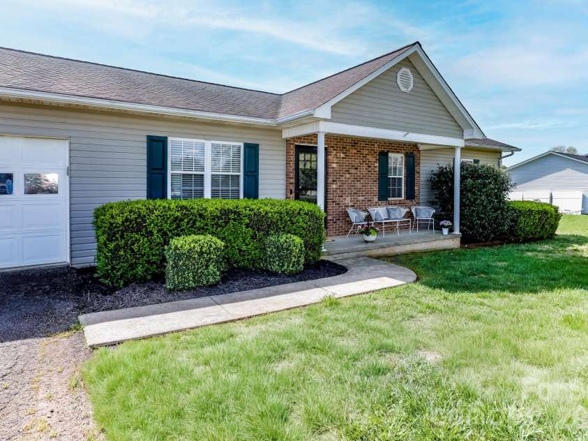 229 Drumstand Road, Stony Point, NC 28678.  MLS# CAR4363883, YatesRealty ID 9749. 