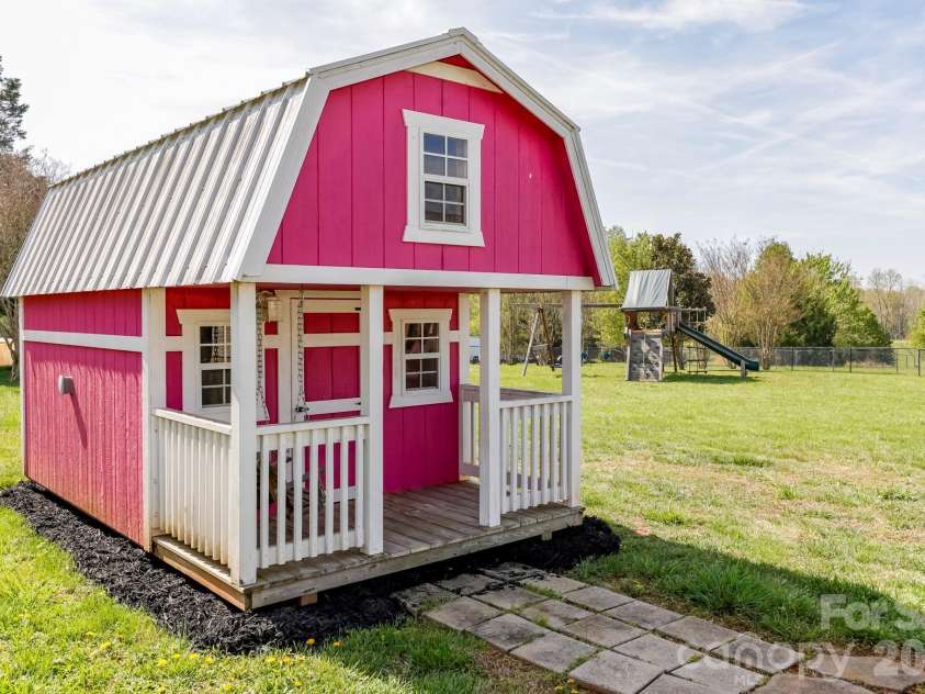 229 Drumstand Road, Stony Point, NC 28678.  MLS# CAR4363883, YatesRealty ID 9749. Playhouse