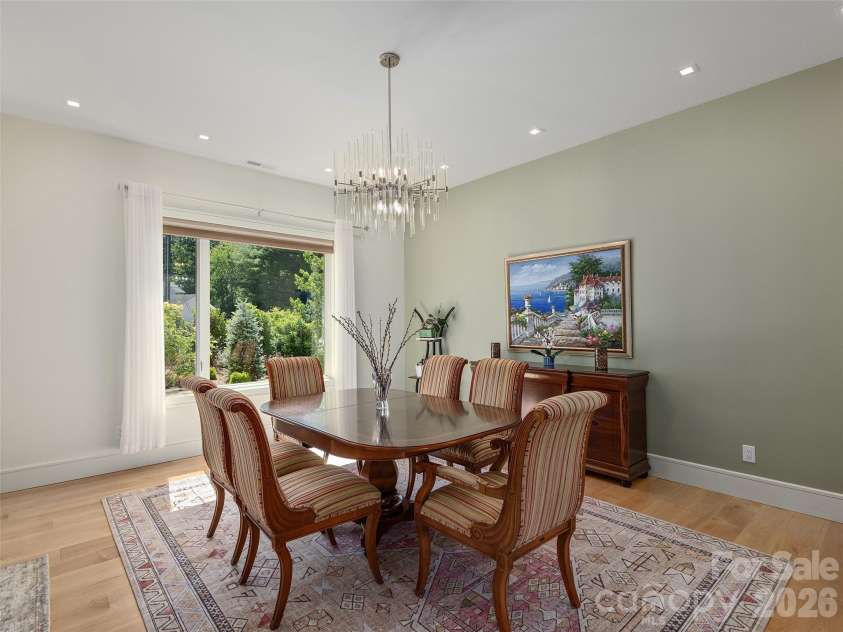 123 Wembley Road, Asheville, NC 28804.  MLS# CAR4392836, YatesRealty ID 975. 