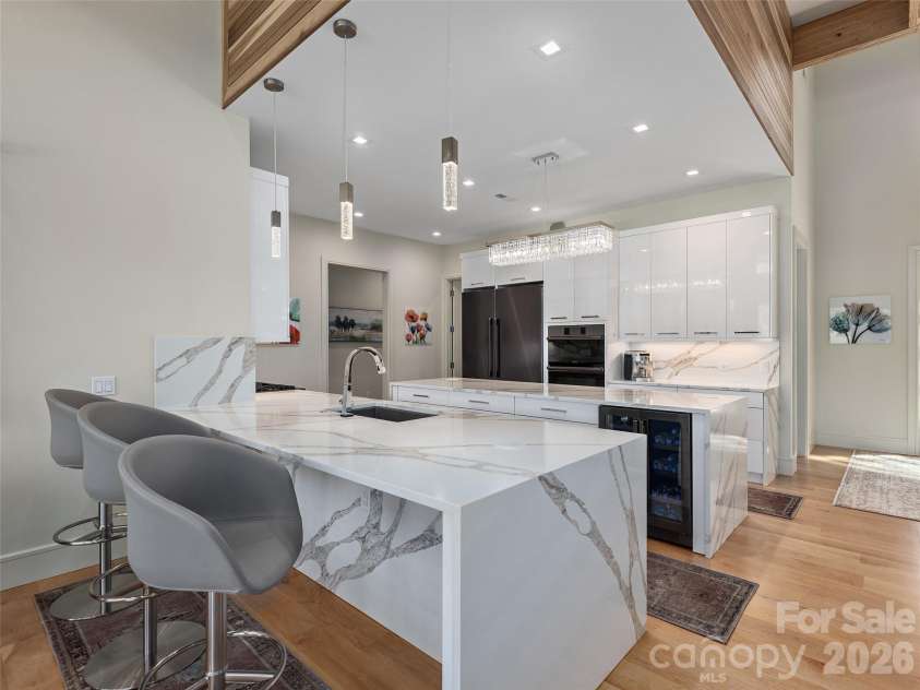 123 Wembley Road, Asheville, NC 28804.  MLS# CAR4392836, YatesRealty ID 975. 