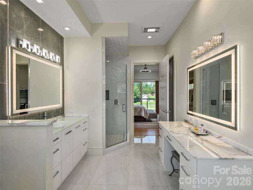 123 Wembley Road, Asheville, NC 28804.  MLS# CAR4392836, YatesRealty ID 975. 