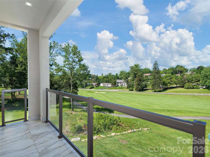 123 Wembley Road, Asheville, NC 28804.  MLS# CAR4392836, YatesRealty ID 975. 