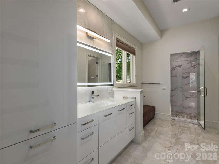 123 Wembley Road, Asheville, NC 28804.  MLS# CAR4392836, YatesRealty ID 975. 