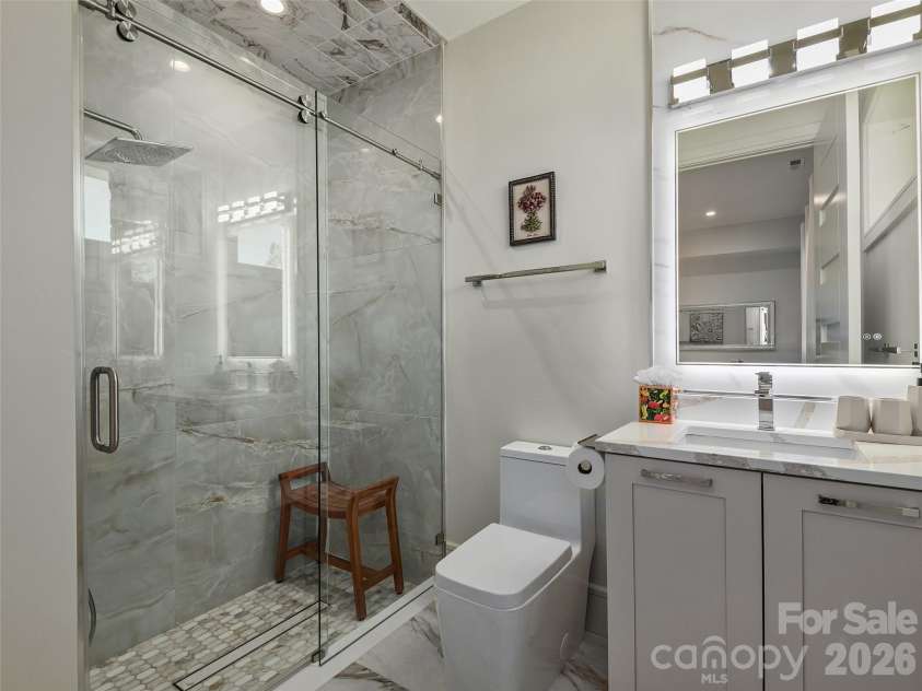123 Wembley Road, Asheville, NC 28804.  MLS# CAR4392836, YatesRealty ID 975. 